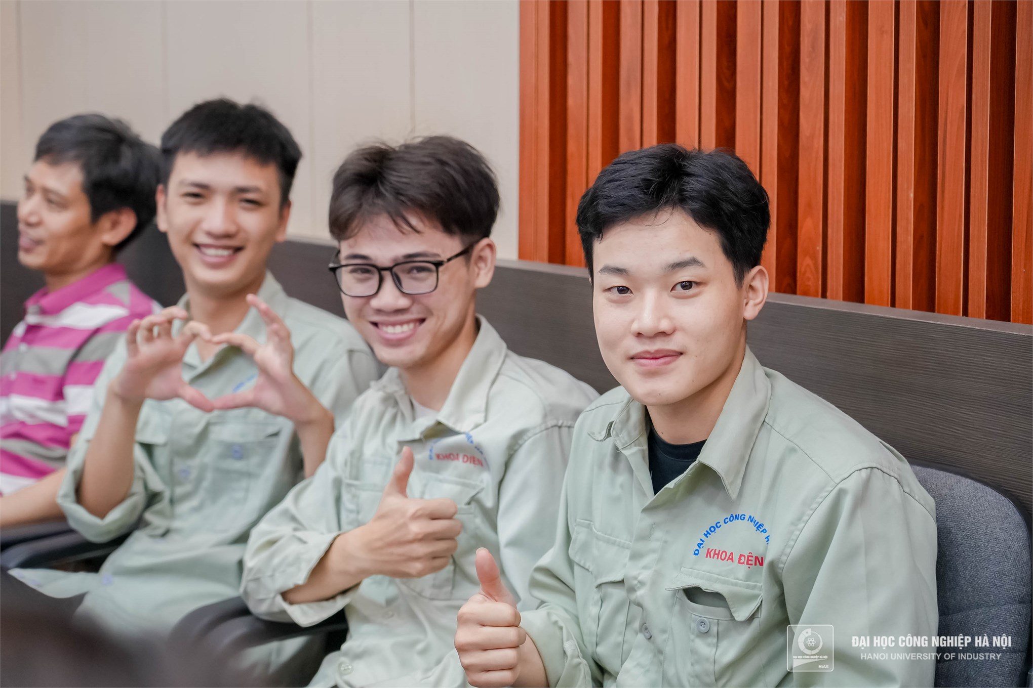 Đại học Công nghiệp Hà Nội nhận bàn giao thiết bị tài trợ từ Công ty TNHH điều hòa không khí Carrier Việt Nam 