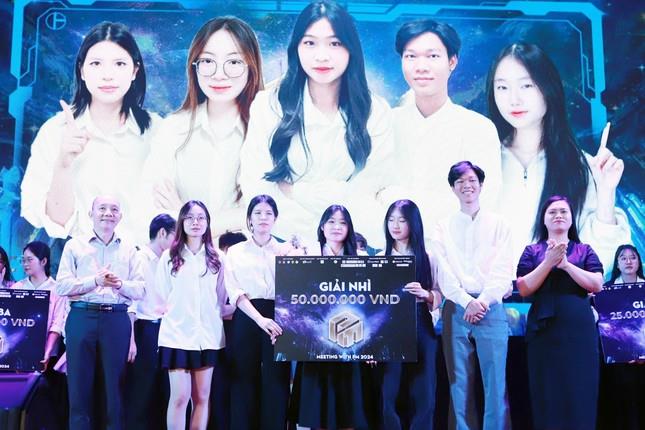 [svvn] Nhóm sinh viên Hà Nội giành giải thưởng 100 triệu đồng
