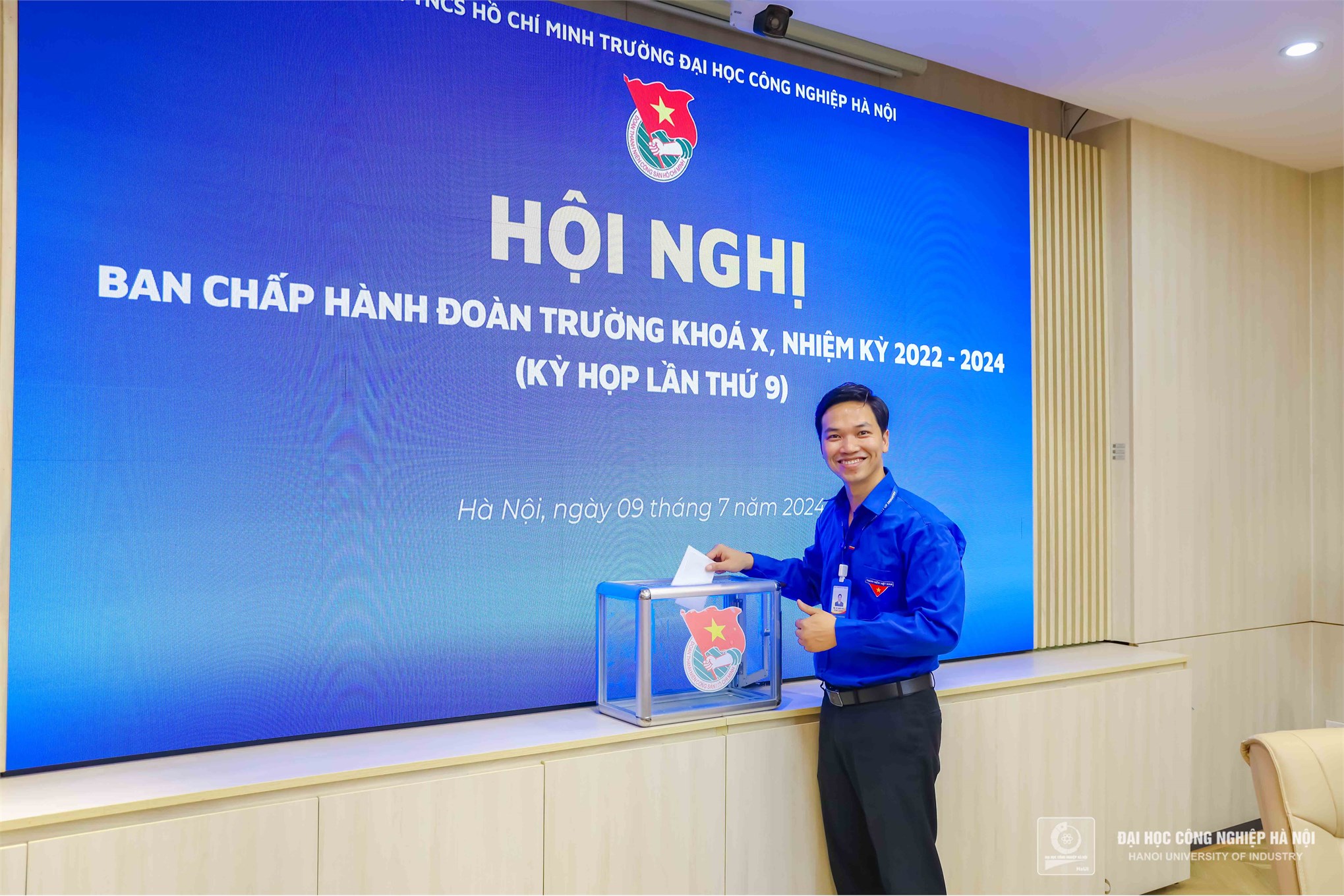 Sinh viên Trần Thị Hương Giang được bầu giữ chức Chủ tịch Hội sinh viên Trường Đại học Công nghiệp Hà Nội