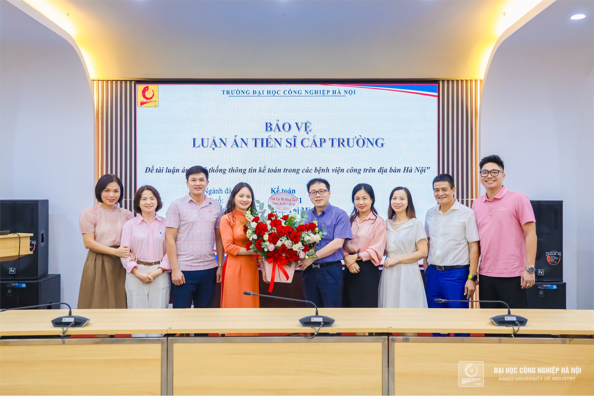 NCS Trần Thị Minh Xuân bảo vệ thành công Luận án Tiến sĩ ngành Kế toán