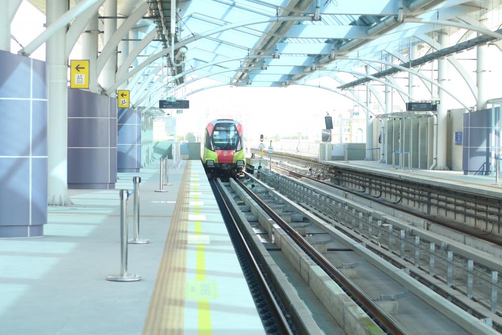 [tuoitrethudo] Người dân háo hức trước ngày tuyến metro Nhổn - Ga Hà Nội vận hành