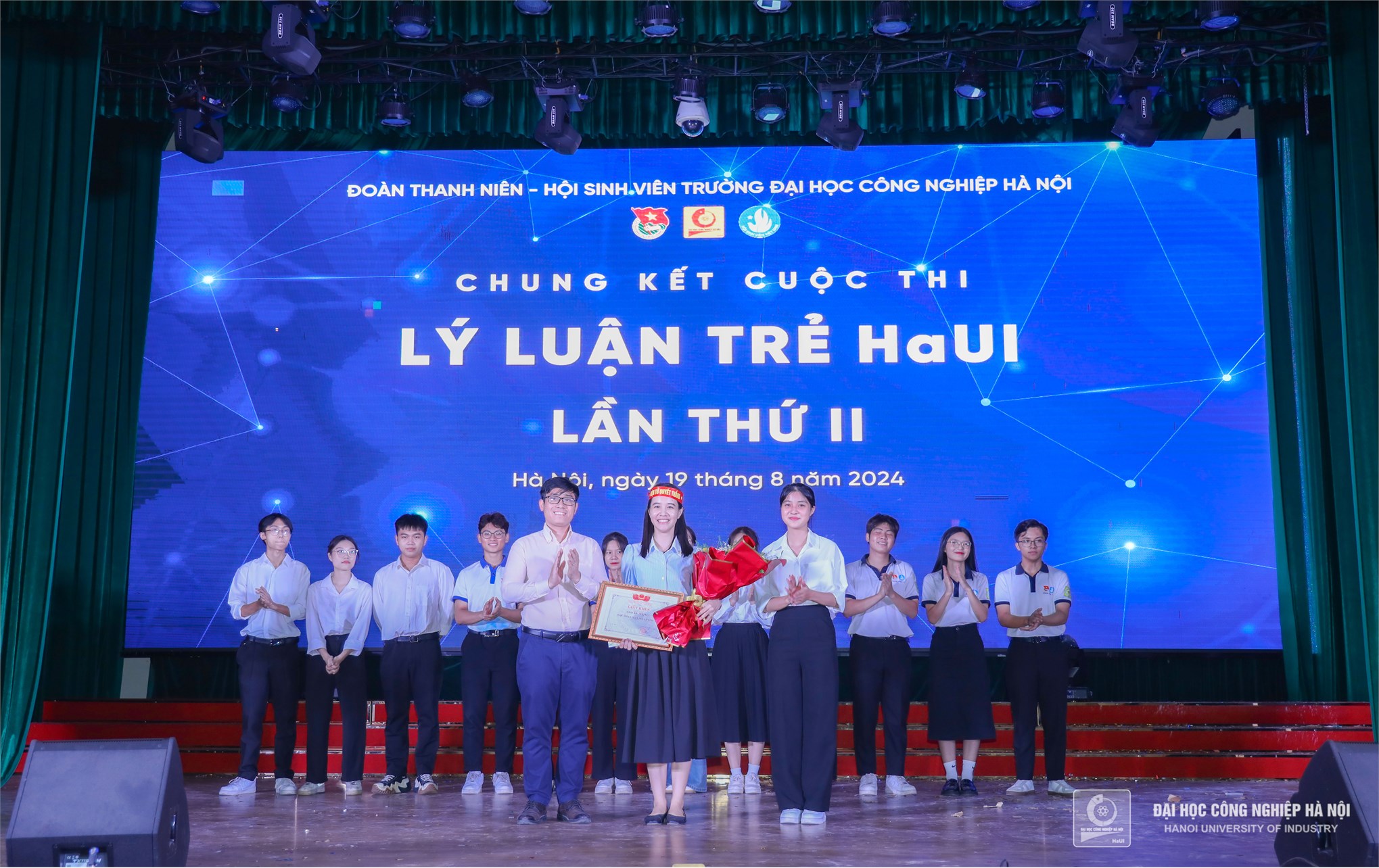 Lý luận trẻ HaUI: Nâng cao nhận thức chính trị, bồi dưỡng lý tưởng cách mạng cho đoàn viên, thanh niên