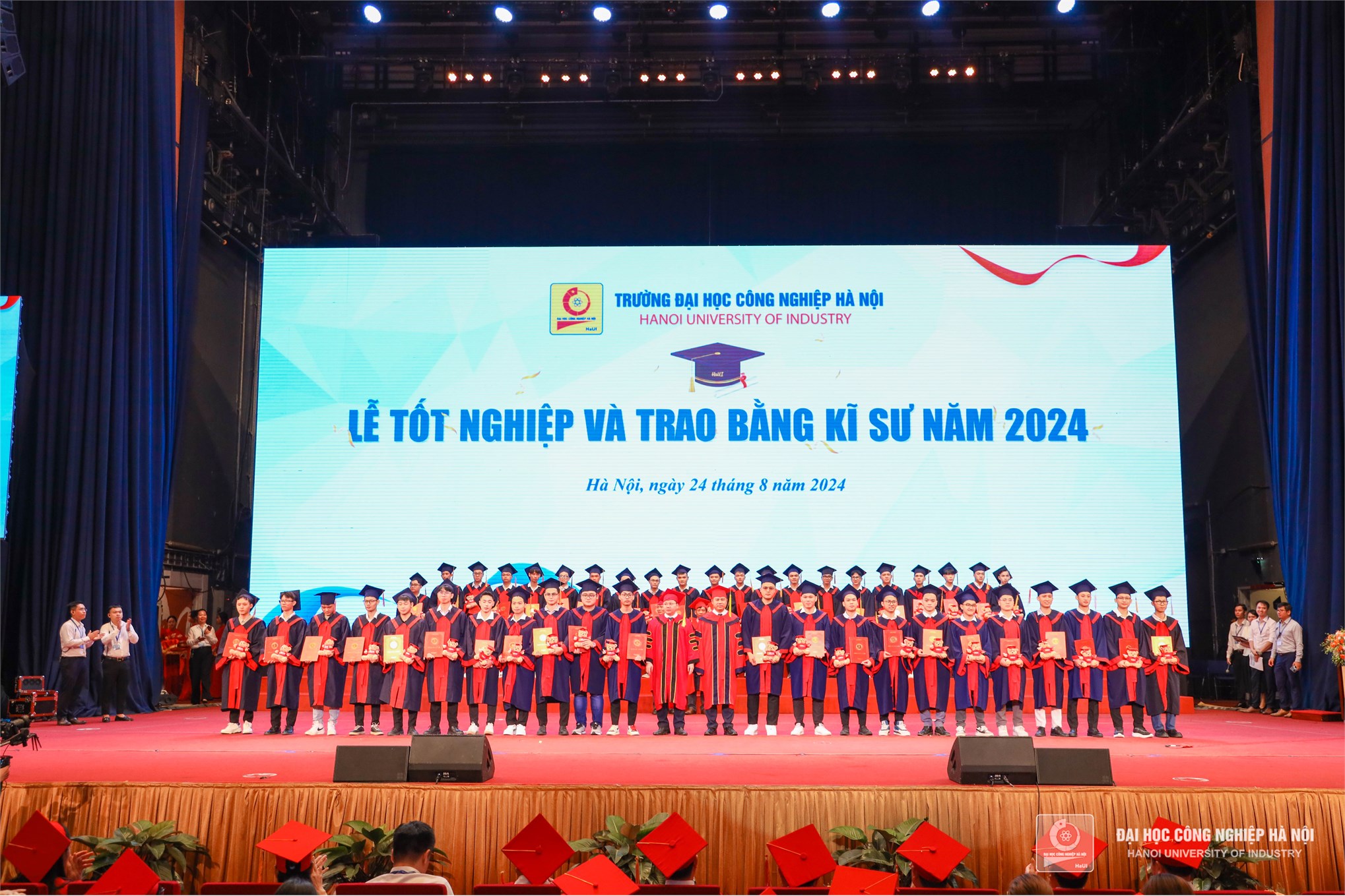 Tân Tiến sĩ, Thạc sĩ, Kĩ sư, Cử nhân tốt nghiệp năm 2024: Sự khởi đầu cho một hành trình phát triển mới trong tương lai