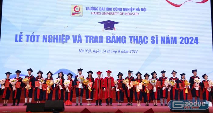 [giaoduc] HaUI trao bằng tốt nghiệp cho gần 6.000 tiến sĩ, thạc sĩ, kỹ sư, cử nhân