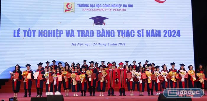 [giaoduc] HaUI trao bằng tốt nghiệp cho gần 6.000 tiến sĩ, thạc sĩ, kỹ sư, cử nhân