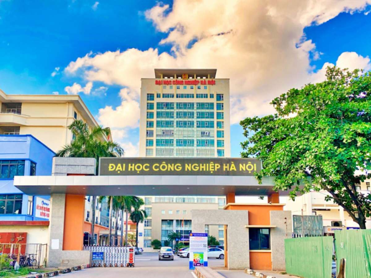 [tapchicongthuong] 18 trường đại học công lập được ưu tiên đầu tư phòng thí nghiệm bán dẫn