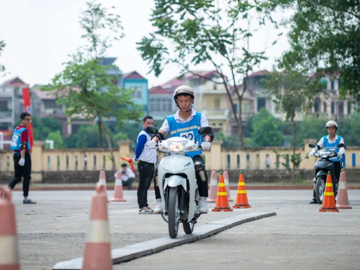 [tnue] Trường Đại học Sư phạm - Đại học Thái Nguyên phối hợp tổ chức thành công Hội thi “Tìm hiểu Luật Giao thông đường bộ và kỹ năng lái xe mô tô an toàn” khu vực phía Bắc năm 2024