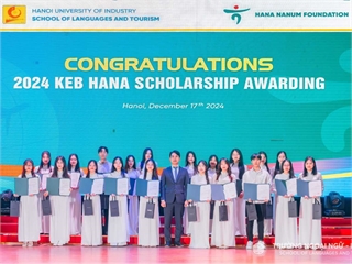 KEB Hana Bank awards $8,000 scholarship to 20 Korean language students at Hanoi University of Industry