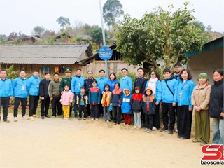 [baosonla] Chương trình thiện nguyện “Đông ấm vùng cao”