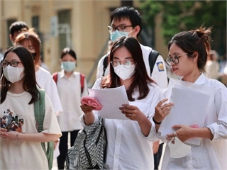 [laodong] Quay cuồng ôn thi đại học, lo điểm SAT 1.200 chưa đủ