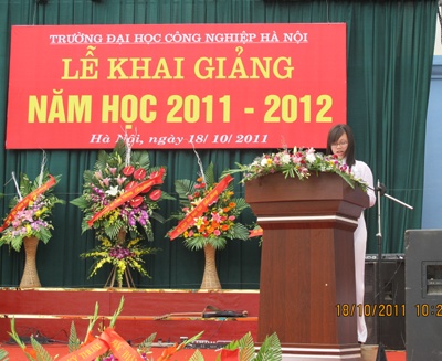 Lễ khai giảng năm học 2011 - 2012