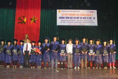 Lễ tốt nghiệp Cao đẳng khóa 7 Chương trình đào tạo hợp tác quốc tế Việt Nam-Australia