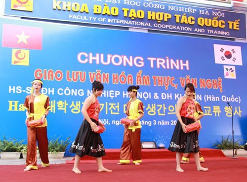 Chương trình giao lưu văn hóa ẩm thực, văn nghệ Việt - Hàn