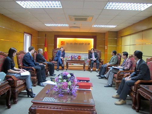 Rector of Kazan National Research Technological University visited and worked with Hanoi University of Industry