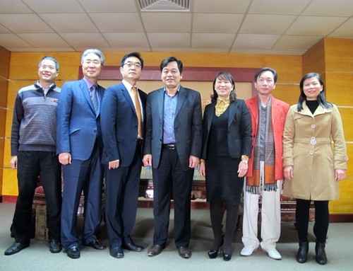 Vice Rector of Seo Kyeong University visited and worked with Hanoi University of Industry