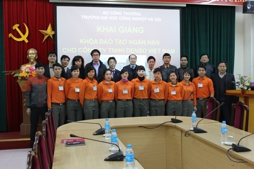 HaUI Organizes Refresher Courses for Denso Vietnam