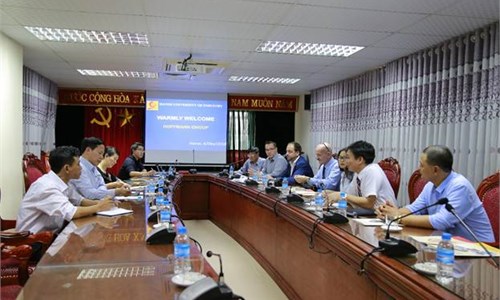 Hanoi University of Industry meets with Hoffman Group, Germany to discuss cooperation opportunities.