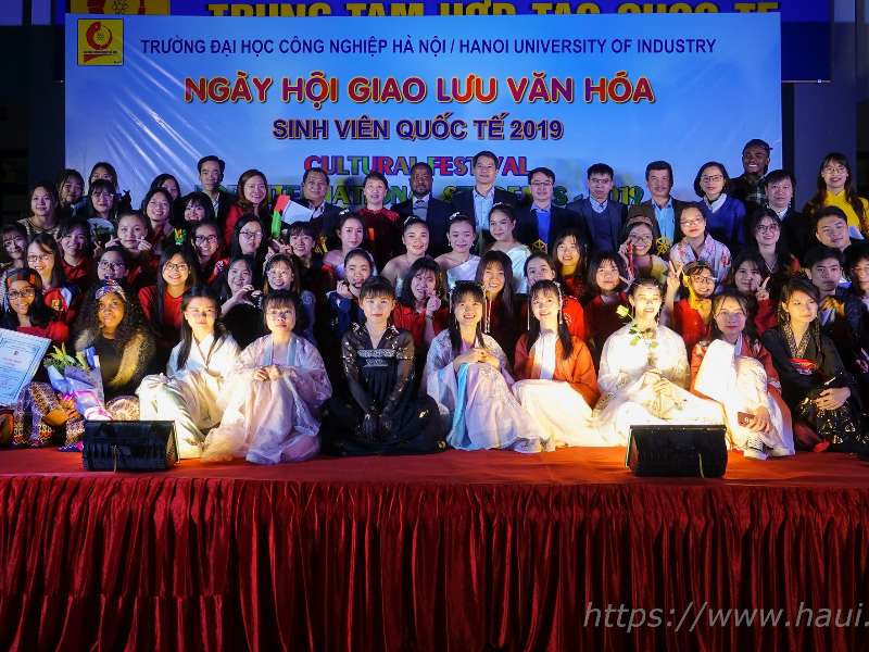 Ấn tượng tại Ngày hội giao lưu văn hóa sinh viên quốc tế 2019