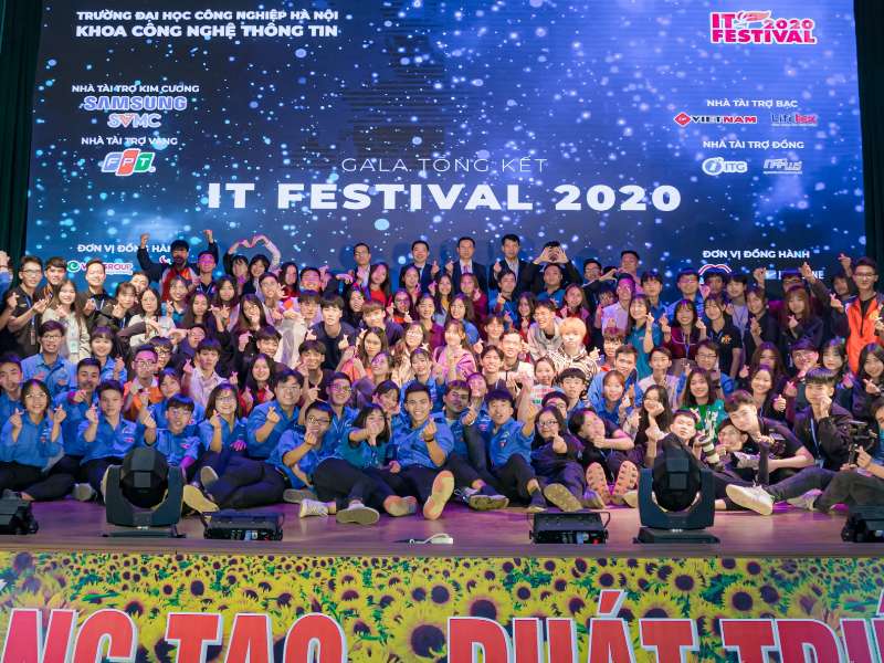 IT Festival 2020 to celebrate Vietnamese Teachers' Day