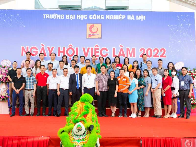 8.500 cơ hội việc làm cho sinh viên Đại học Công nghiệp Hà Nội tại Ngày hội việc làm 2022