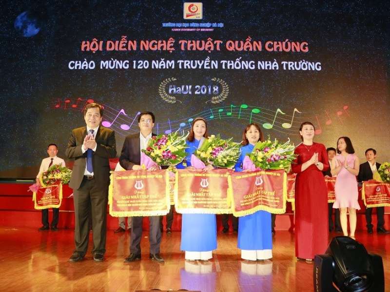 Hội diễn nghệ thuật quần chúng cán bộ, viên chức năm 2022