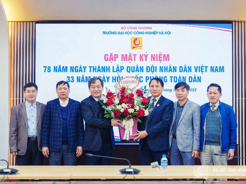 Gặp mặt truyền thống cựu chiến binh, cựu quân nhân Trường Đại học Công nghiệp Hà Nội