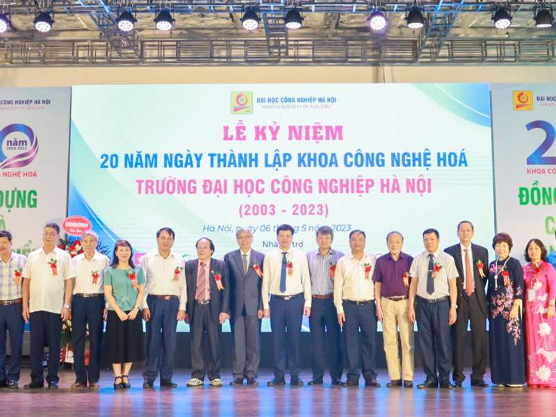 Khoa Công nghệ Hóa – 20 năm xây dựng và phát triển