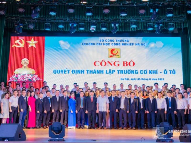 [Báo Đại biểu Nhân dân] Trường Đại học Công nghiệp Hà Nội thành lập Trường Cơ khí – Ô tô