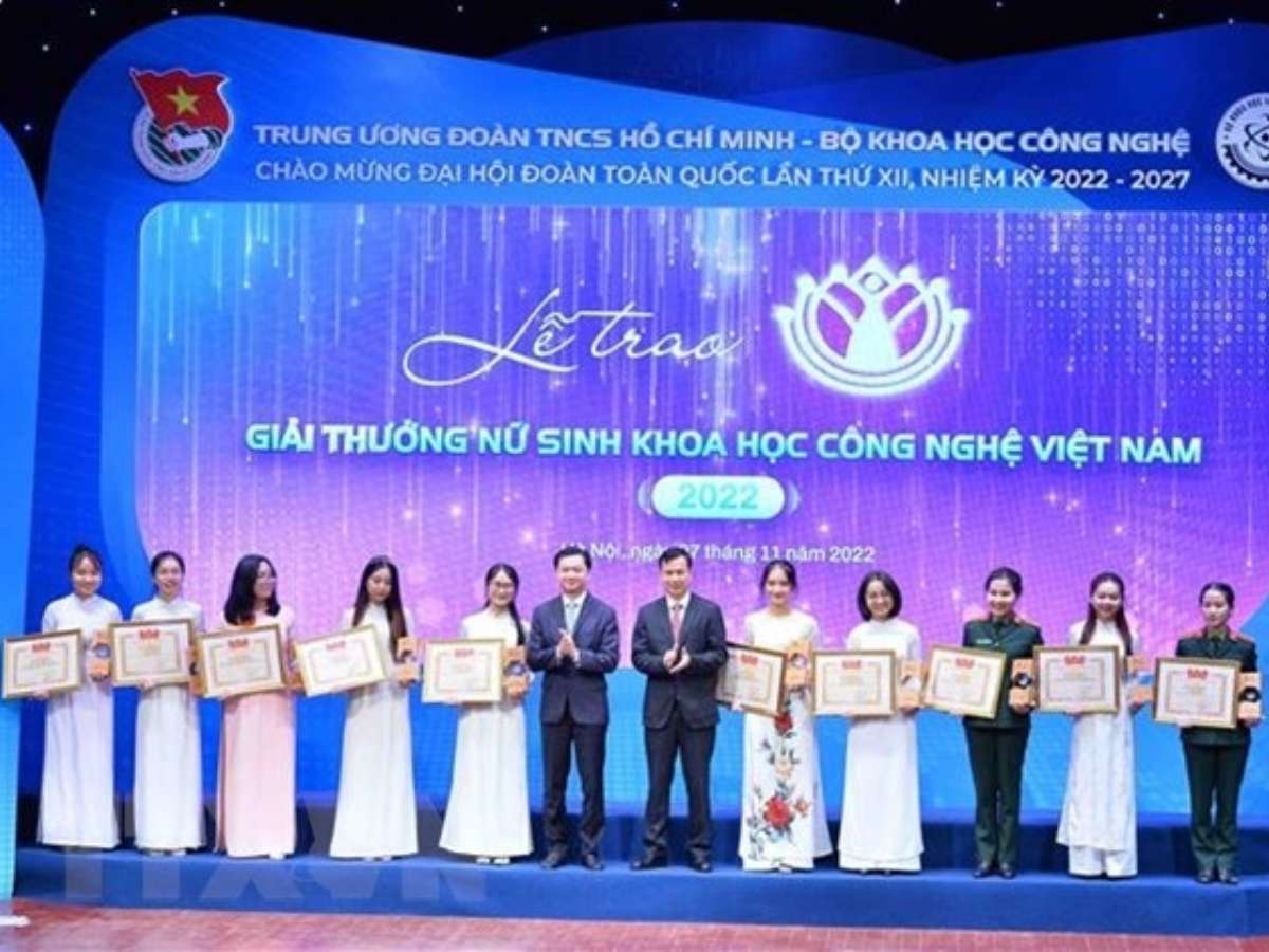 20 nữ sinh nhận Giải thưởng Nữ sinh Khoa học công nghệ Việt Nam năm 2023