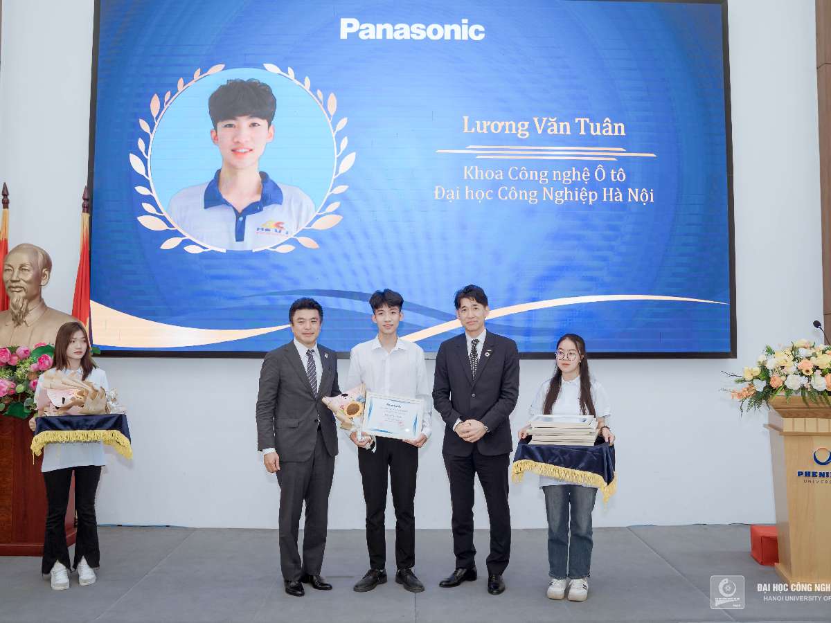 Sinh viên Đại học Công nghiệp Hà Nội xuất sắc nhận học bổng Panasonic