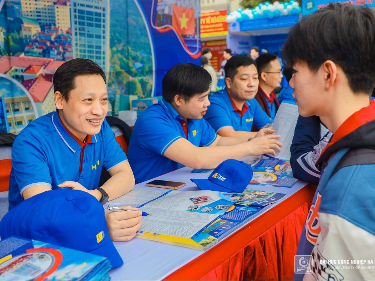 [daibieunhandan] Học ngành An toàn thông tin tại Trường Đại học Công nghiệp Hà Nội có gì đặc biệt?