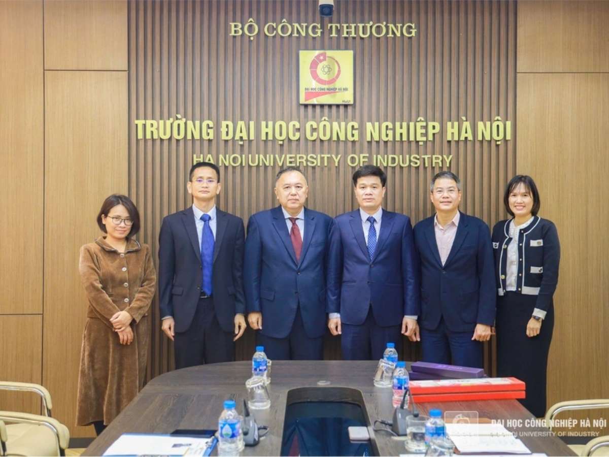 [dantri] Đại học Công nghiệp Hà Nội đào tạo chương trình liên kết quốc tế 2+2