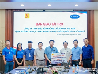 Carrier Vietnam handed over sponsored equipment with a total value of nearly 200 million VND to Hanoi University of Industry