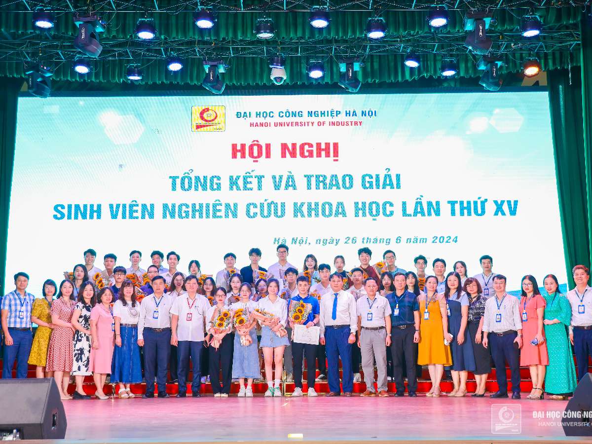 Phát triển khoa học công nghệ và đổi mới sáng tạo trong sinh viên