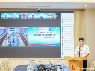 Opening Ceremony for English Language Distance Learning Course Welcomes 131 HaUI Freshmen