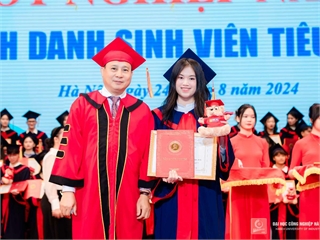 Sinh viên Nguyễn Thị Hương Giang: Tân thủ khoa ngành Kế toán, Trường Đại học Công nghiệp Hà Nội tốt nghiệp sớm loại xuất sắc